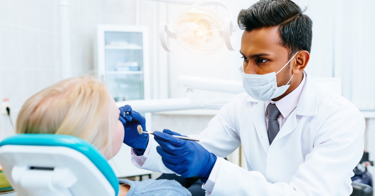 Who Is The Best Root Canal Specialist In Noida?