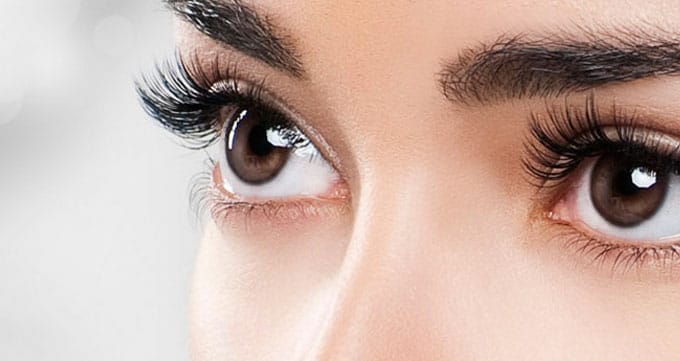 How to make your eyelashes look longer?